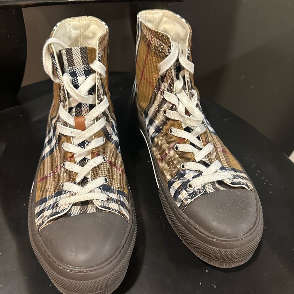 Burberry Checkered High-Top Sneakers - Brown and White